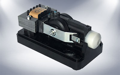 Compressor Industrial Friska SUPER I em fundo iluminado